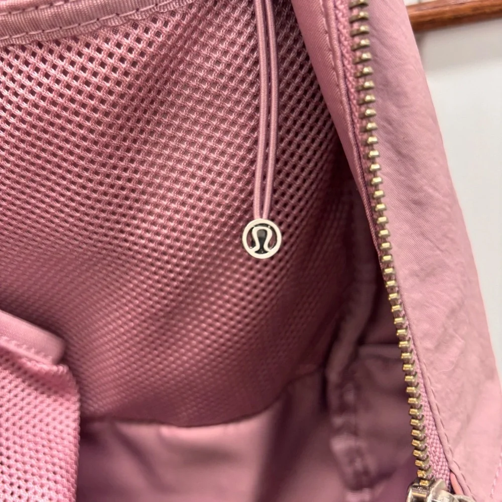 Lululemon Mini Backpack Purplish Pink Multipocket - Picture 9 of 11